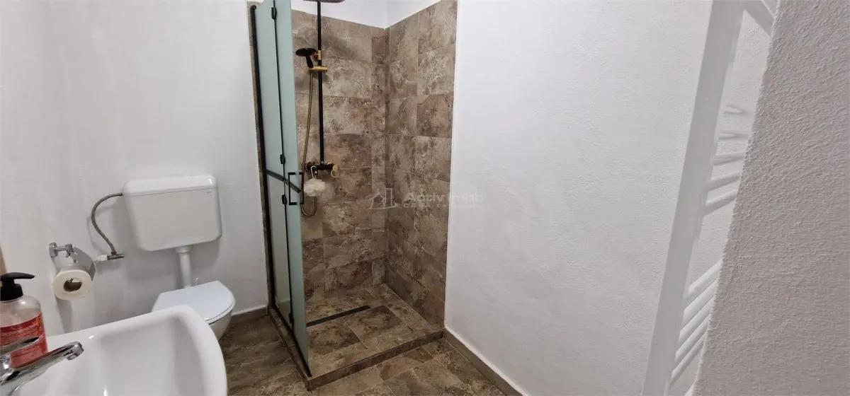 House / villa for sale sqm in Bocsa - foto 22