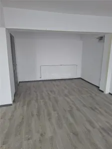Spatiu comercial de inchiriat Calea Surii Mari - foto 6