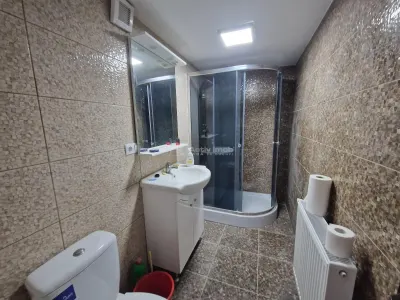 casa -duplex, cabana, Horezu, Varful lui Roman, se vinde si partial - foto 5