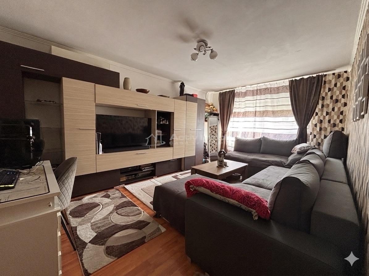 Apartament 3 camere tip PB bloc reabilitat - Oradea