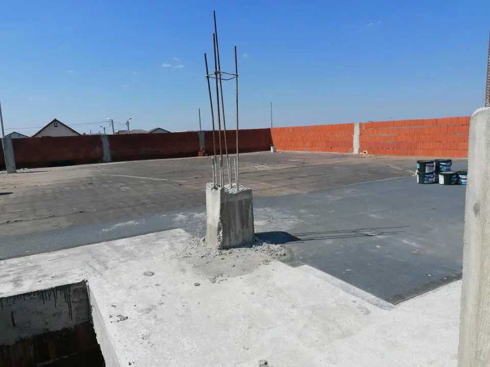 Cladire 4 Apartamente si Spatiu Comercial Sacalaz - foto 10