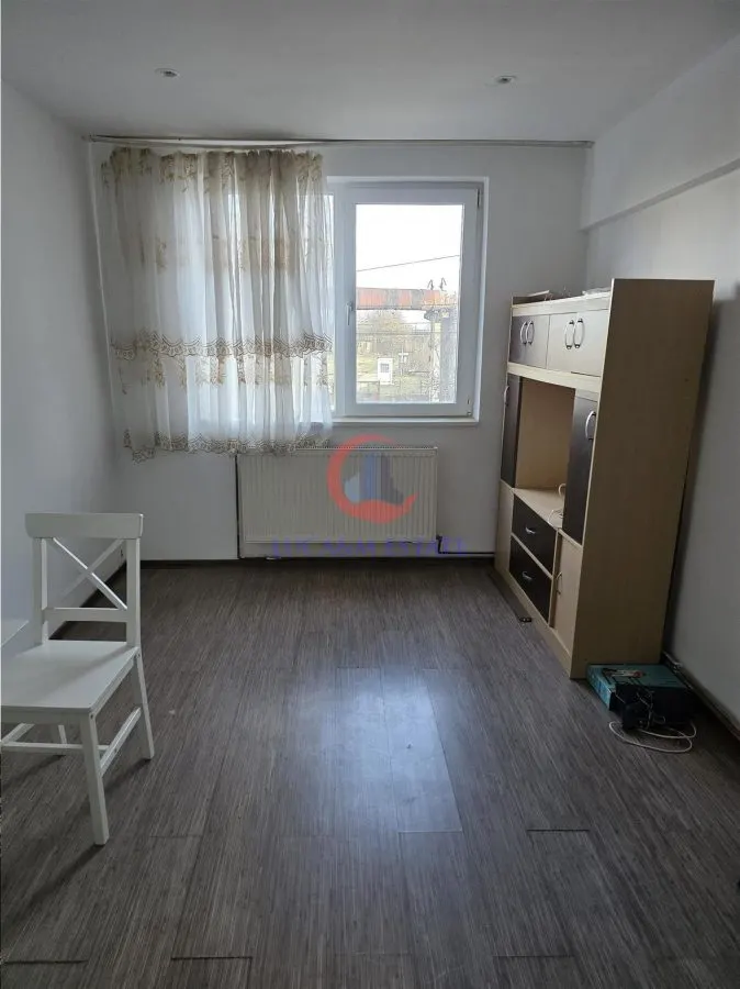 Investitie sigura , 2 garsoniere independente ,Etaj 1 langa Bega Bujorilor Sagului - foto 5