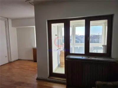 Apartament 4 camere , Zona Modern ,Bd. Simion Barnutiu ,Badea Cartan. - foto 4