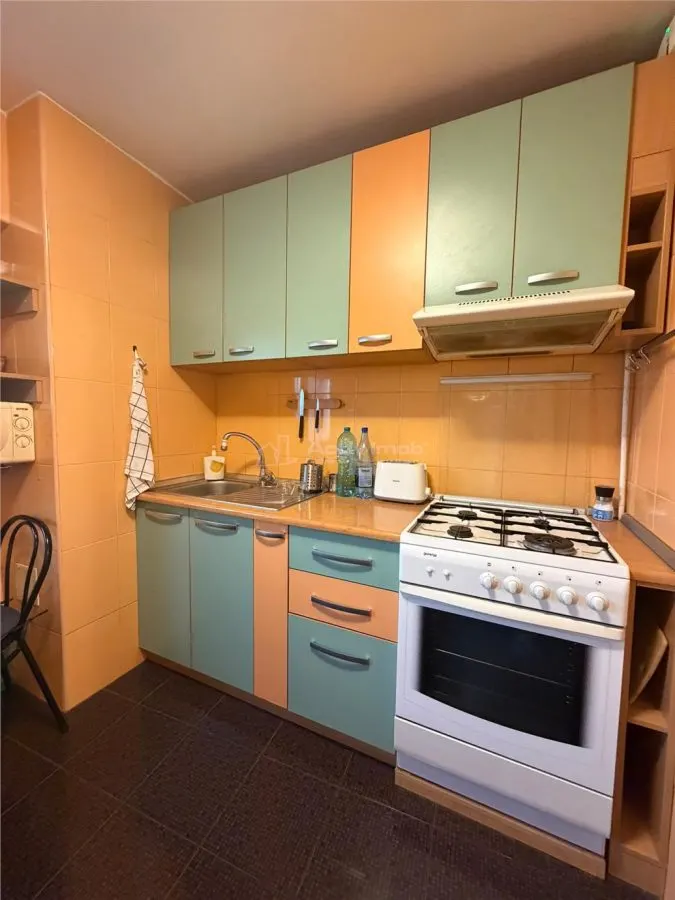 2 Camere, Brancoveanu, vis a vis de statia de metrou, Parcare - foto 7
