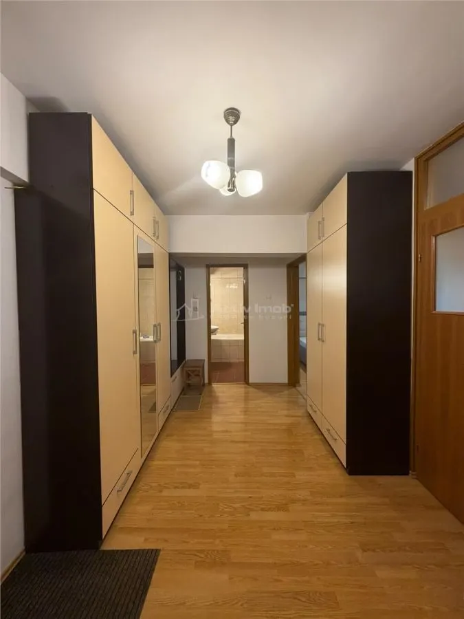 2 Camere, Brancoveanu, vis a vis de statia de metrou, Parcare - foto 10