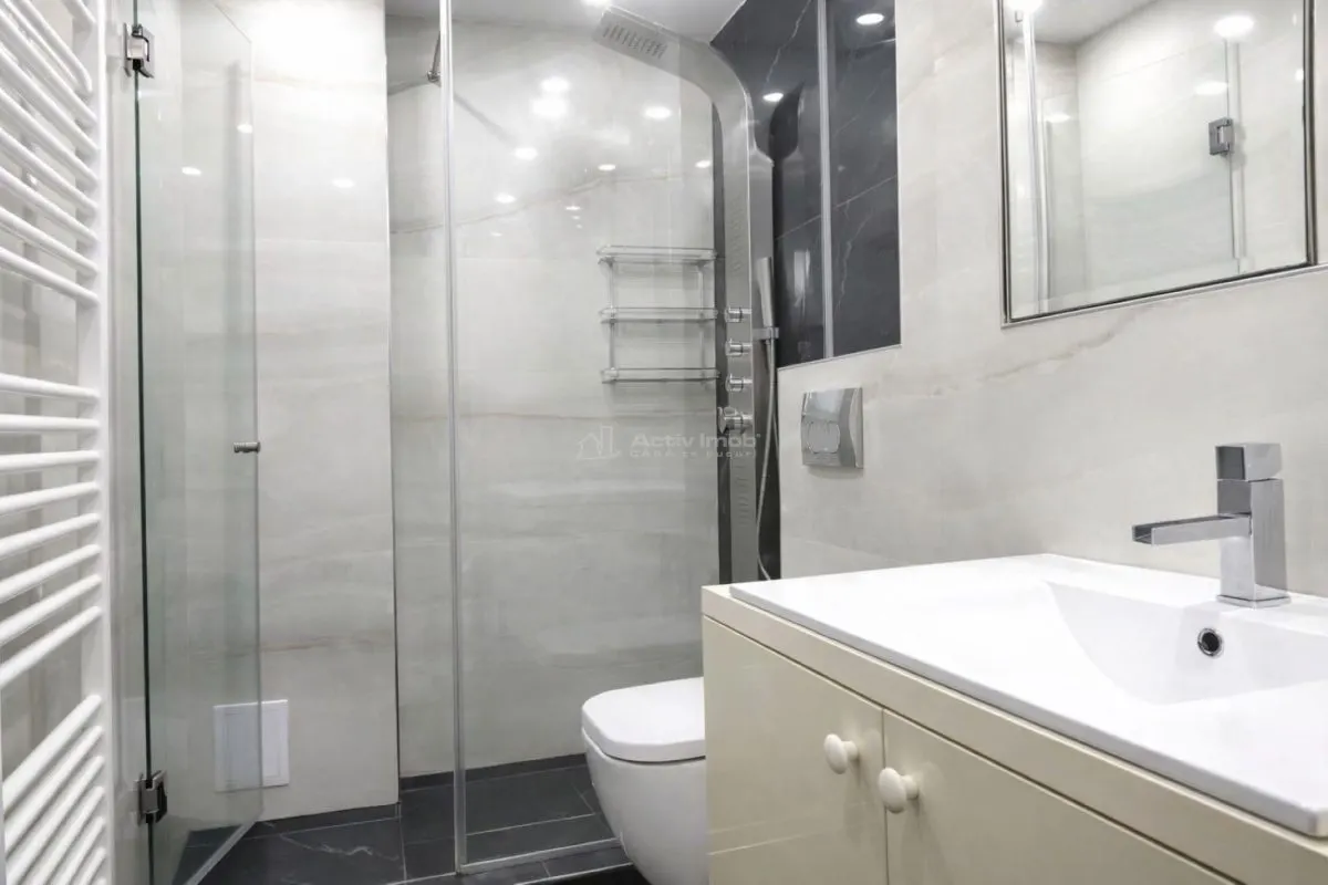 Apartament ultrafinisat 4 Camere Etaj 2 Baia Mare Ultracentral - foto 11
