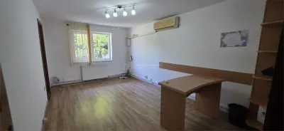 Apartament de inchiriat 3 camere micro 9 statia Caraiman - Targoviste