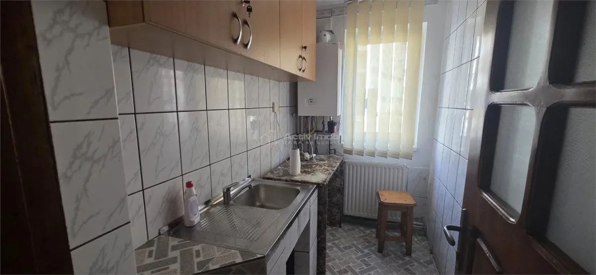 Apartament de inchiriat 3 camere micro 9 statia Caraiman - foto 7