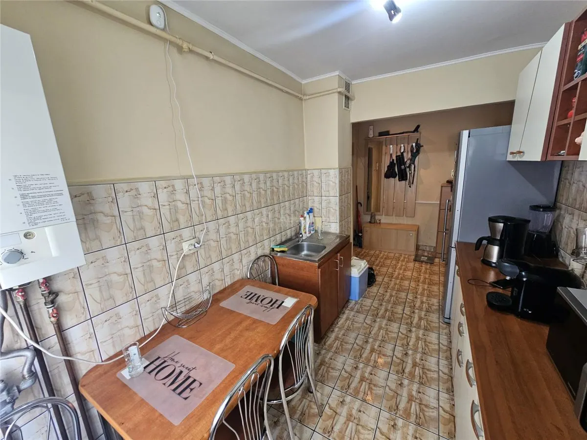 Resita, 2 Cam. Cf. 1, Mobilat+Utilat, Et. 2, Micro 3 - foto 7