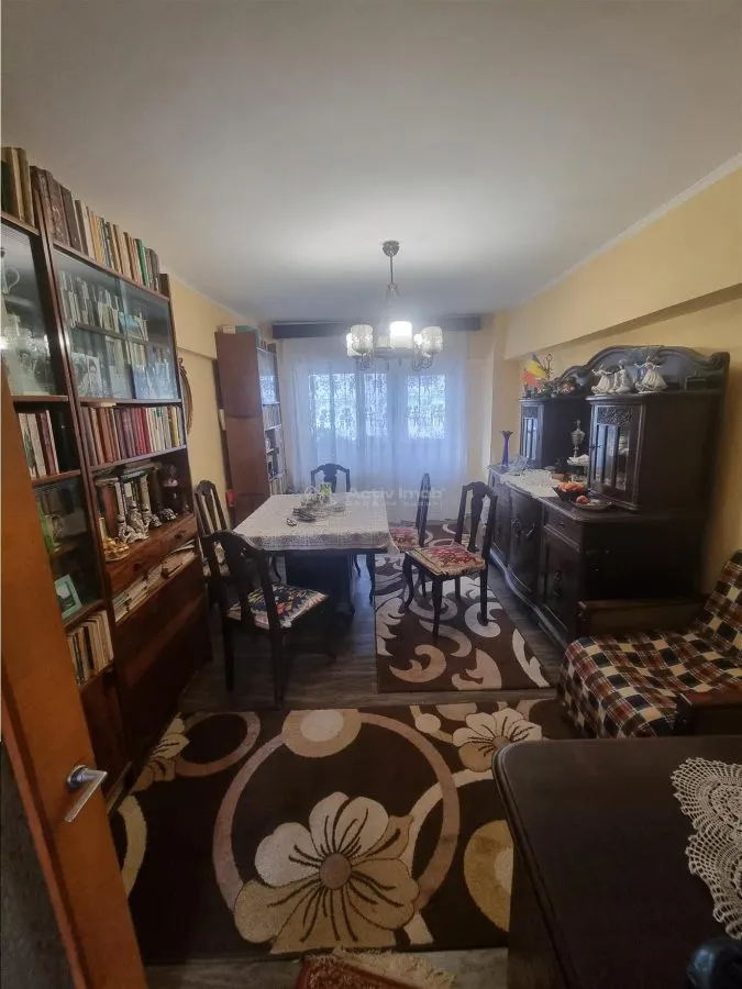 Apartament 3 cam decomandat etaj 1 Dunarii sens giratoriu - foto 5