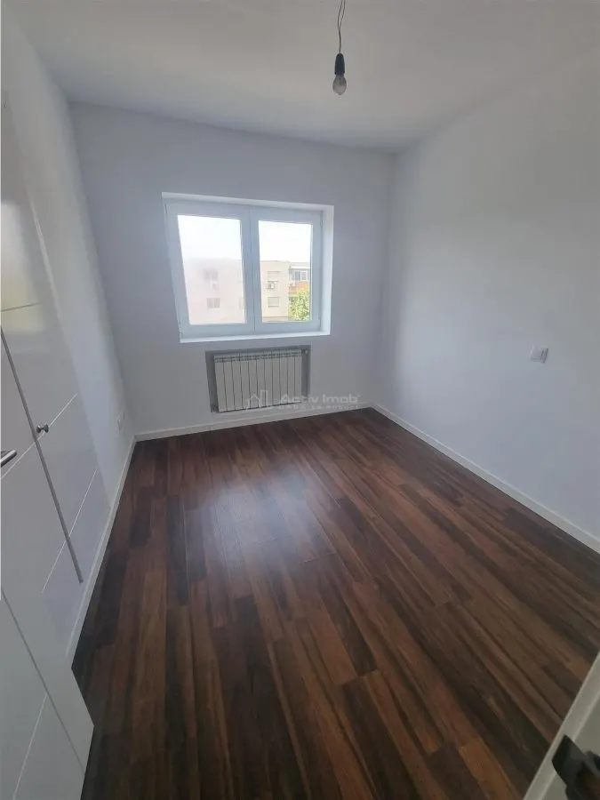 Apartament 5 camere cu scara interioara tip penthouse -doua etaje - foto 13
