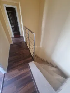 Apartament 5 camere cu scara interioara tip penthouse -doua etaje - foto 14