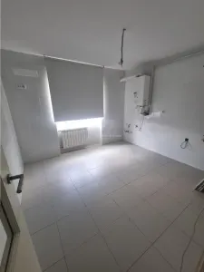 Apartament 5 camere cu scara interioara tip penthouse -doua etaje - foto 6