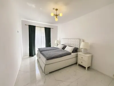 Appartement Trois Chambres avec Jardin Privé à Vendre - foto 11