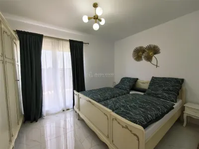 Appartement Trois Chambres avec Jardin Privé à Vendre - foto 13