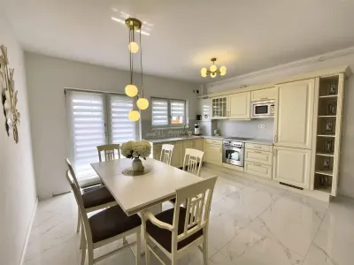 Appartement Trois Chambres avec Jardin Privé à Vendre - foto 19