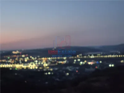 أرض بإطلالات مذهلة - Tomesti