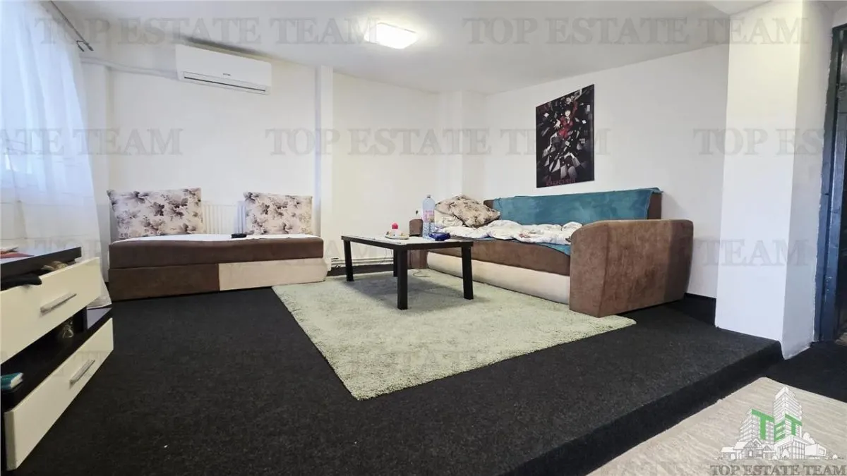 Villa de 5 Dormitorios y 2 Baños en Giulesti, Sector 1 – Disponible de Inmediato - foto 1