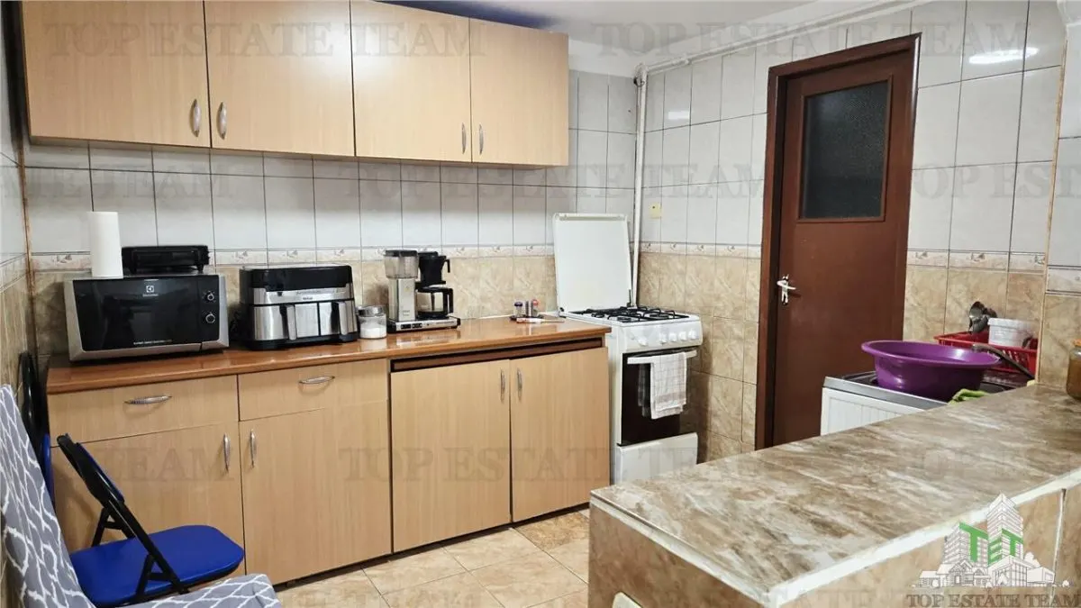 Villa de 5 Dormitorios y 2 Baños en Giulesti, Sector 1 – Disponible de Inmediato - foto 17