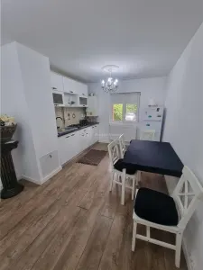 Apartamento de 2 Dormitorios, Calle Tudor Vladimirescu, Alejandría - Alexandria