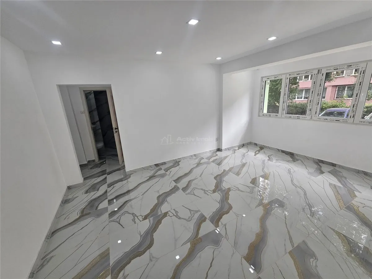 Reşiţa, Apartamento 2 Dormitorios, Renovado, Planta Baja, Micro 2 - foto 11