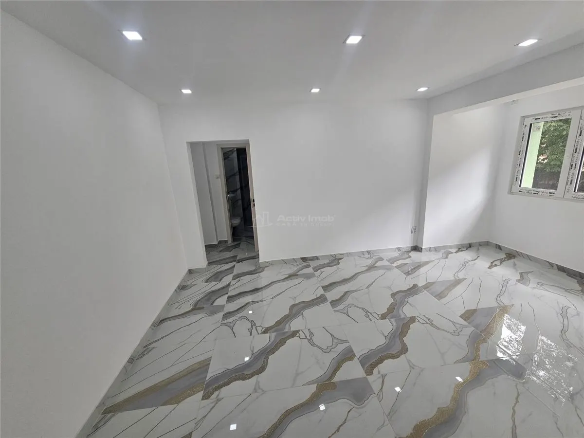 Reşiţa, Apartamento 2 Dormitorios, Renovado, Planta Baja, Micro 2 - foto 21