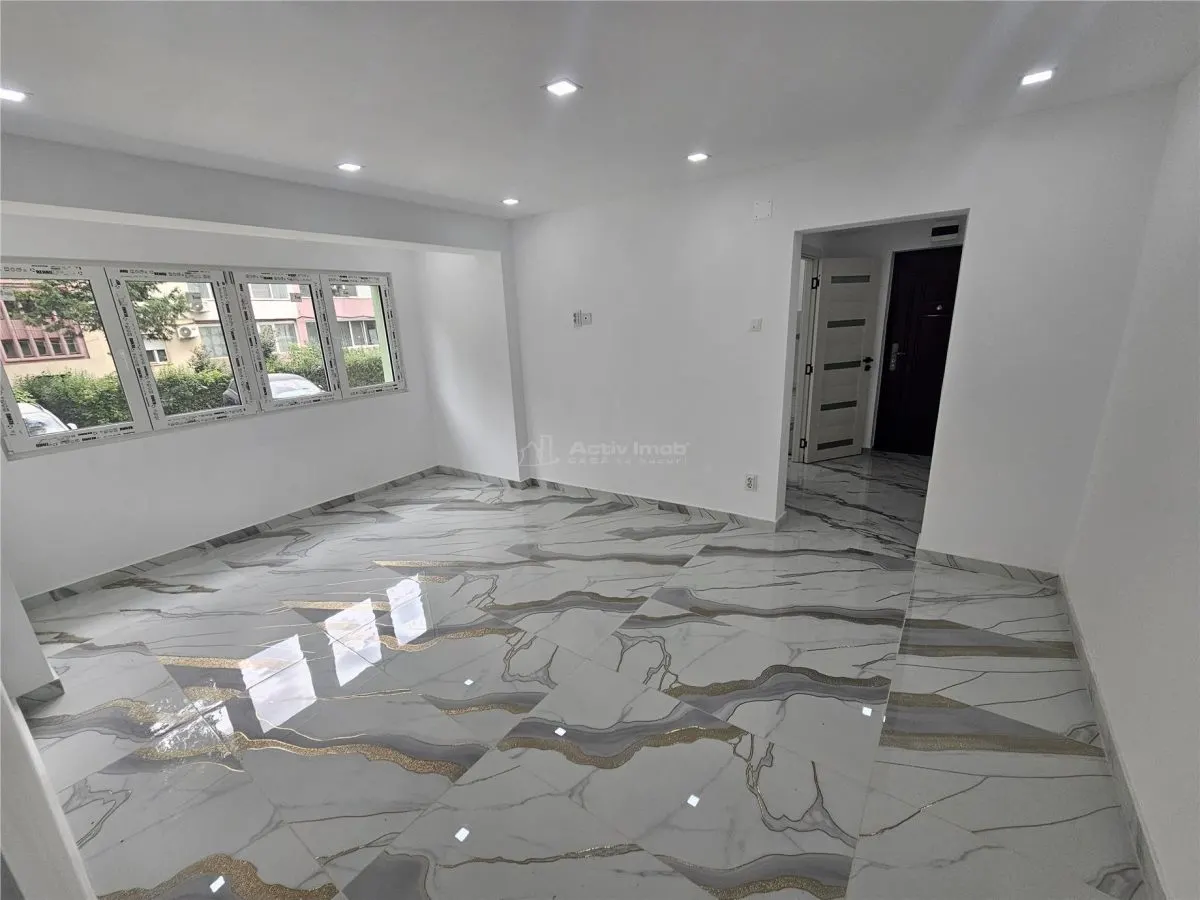 Reşiţa, Apartamento 2 Dormitorios, Renovado, Planta Baja, Micro 2 - foto 23