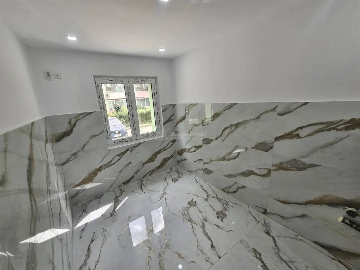 Reşiţa, Apartamento 2 Dormitorios, Renovado, Planta Baja, Micro 2 - foto 6