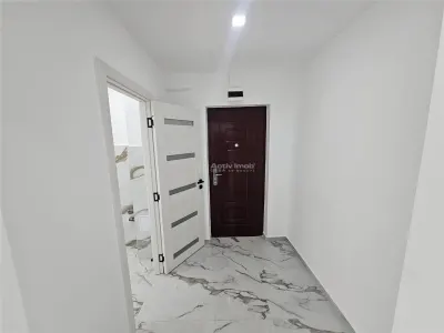 Reşiţa, Apartamento 2 Dormitorios, Renovado, Planta Baja, Micro 2 - foto 9