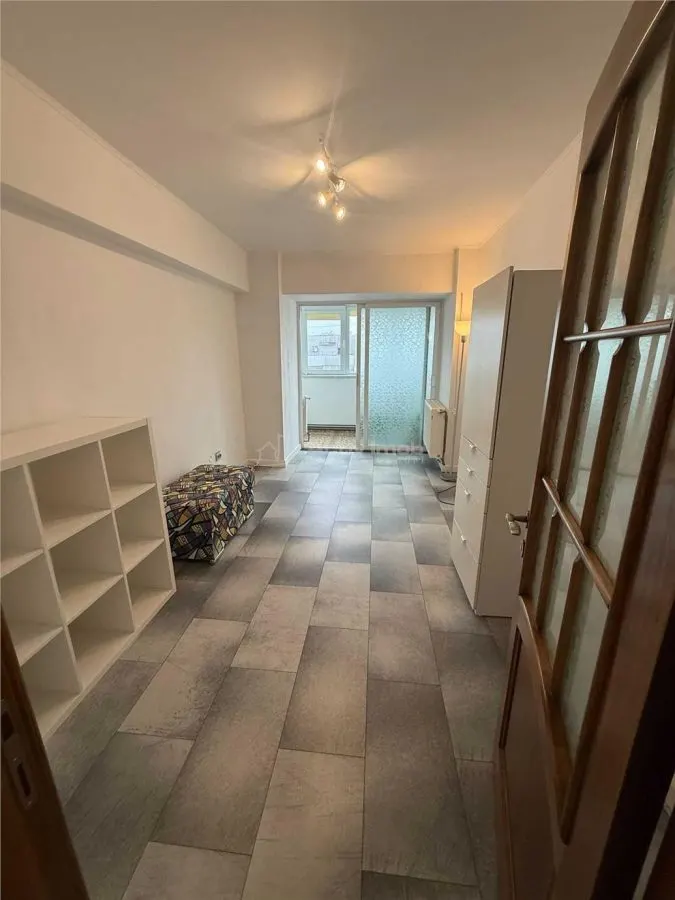 3 camere complet renovat - centrala proprie - Victoriei - foto 6