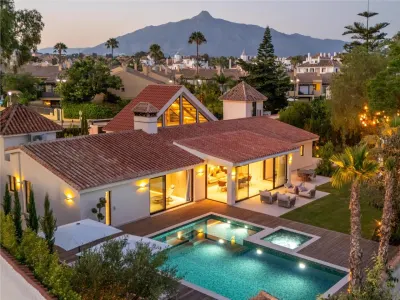 Villa en Venta en Malaga - San Pedro de Alcantara