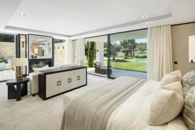 Villa for Sale in Malaga - foto 24