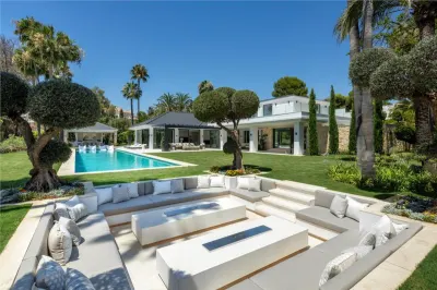 Villa for Sale in Malaga - foto 4