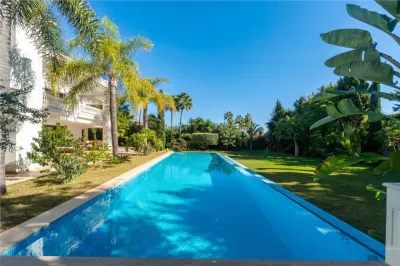 Vila de vanzare in Malaga - foto 4