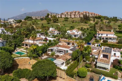 Vila de vanzare in Malaga - foto 12
