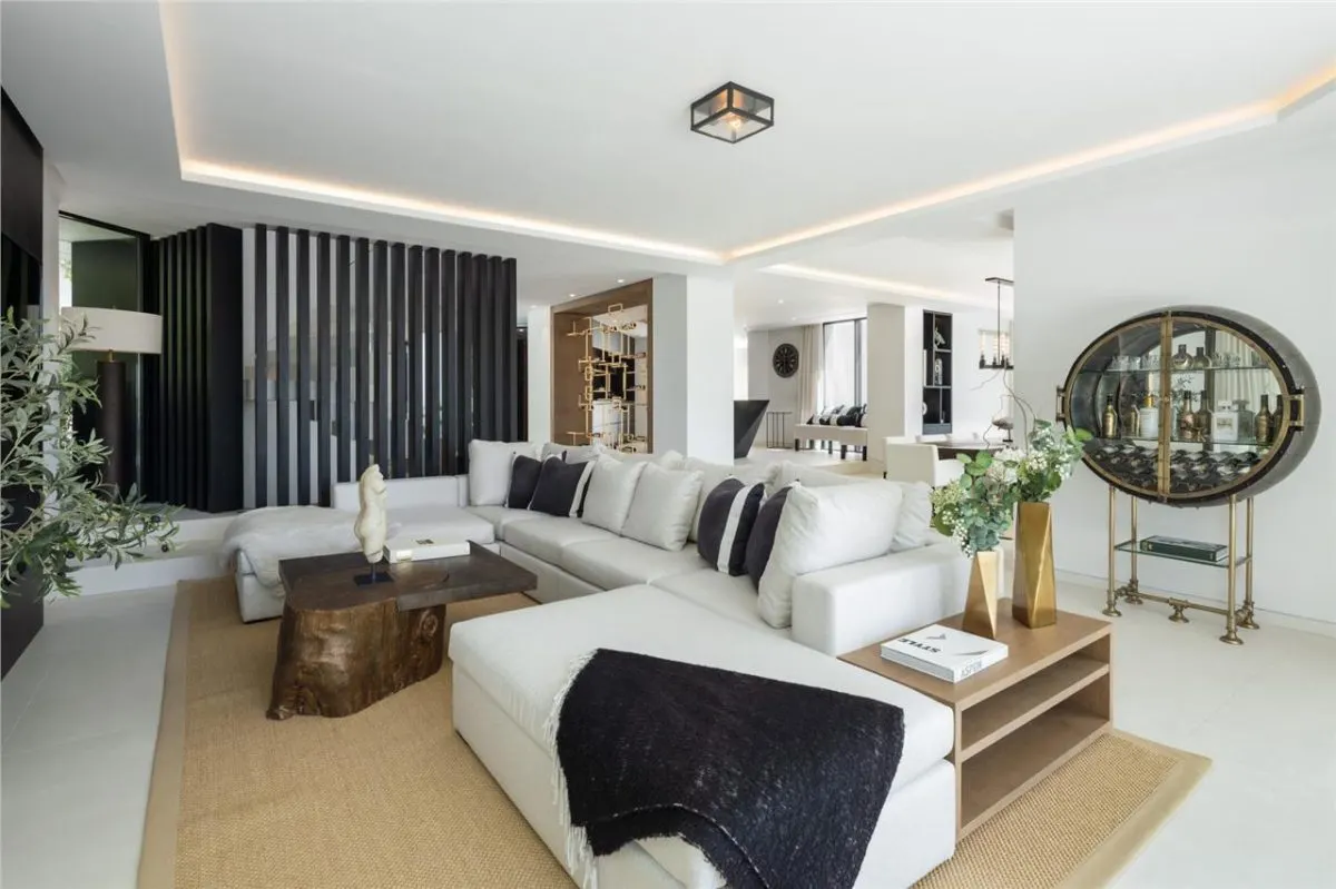 Villa à Vendre à Malaga - foto 4