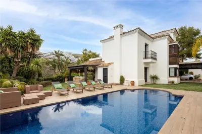 Villa en venta en Malaga - foto 3