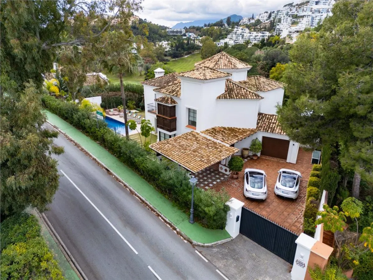 Villa en venta en Malaga - foto 4