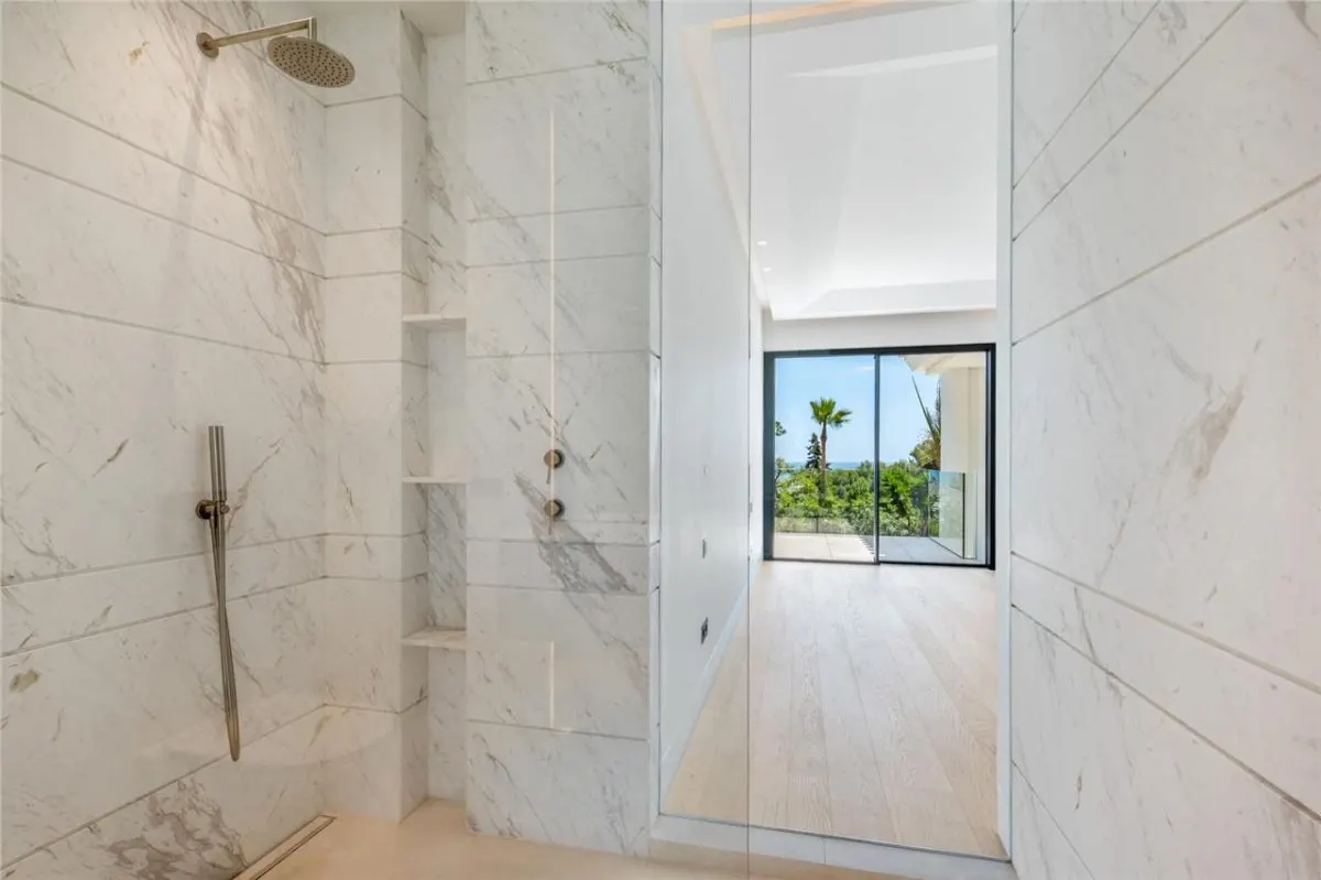 Villa en venta en Malaga - foto 17