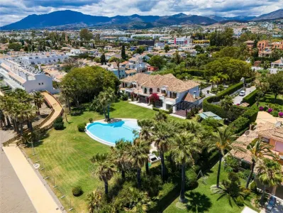 Vila de vanzare in Malaga - foto 2