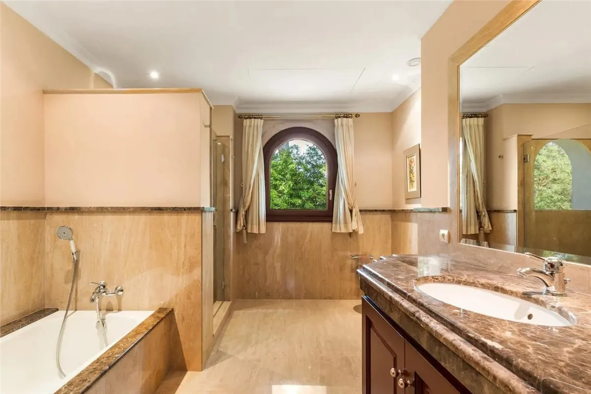 Villa en Venta en Malaga - foto 20