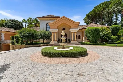 Villa en Venta en Malaga - foto 4