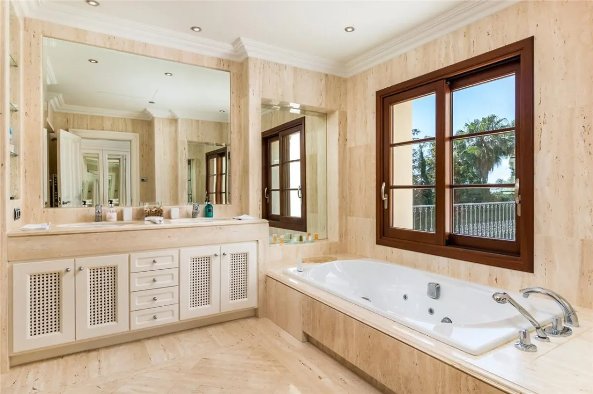 Villa en Venta en Malaga - foto 19