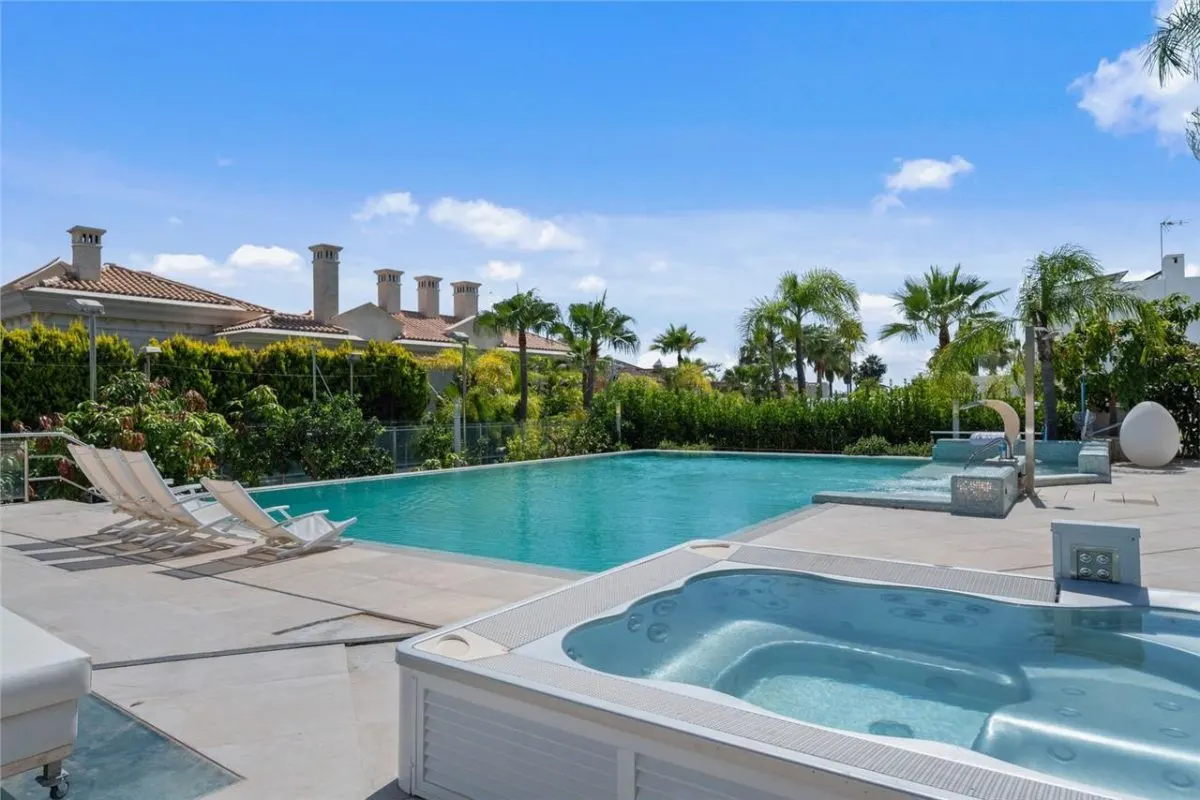 Villa en Venta en Malaga - foto 4