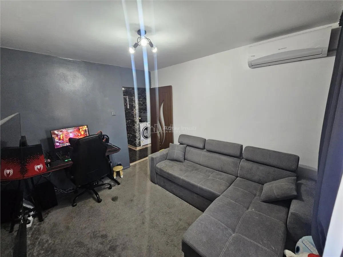 Reşiţa, Apartamento 3 Dormitorios, Amueblado y Equipado, Micro 4 - foto 17