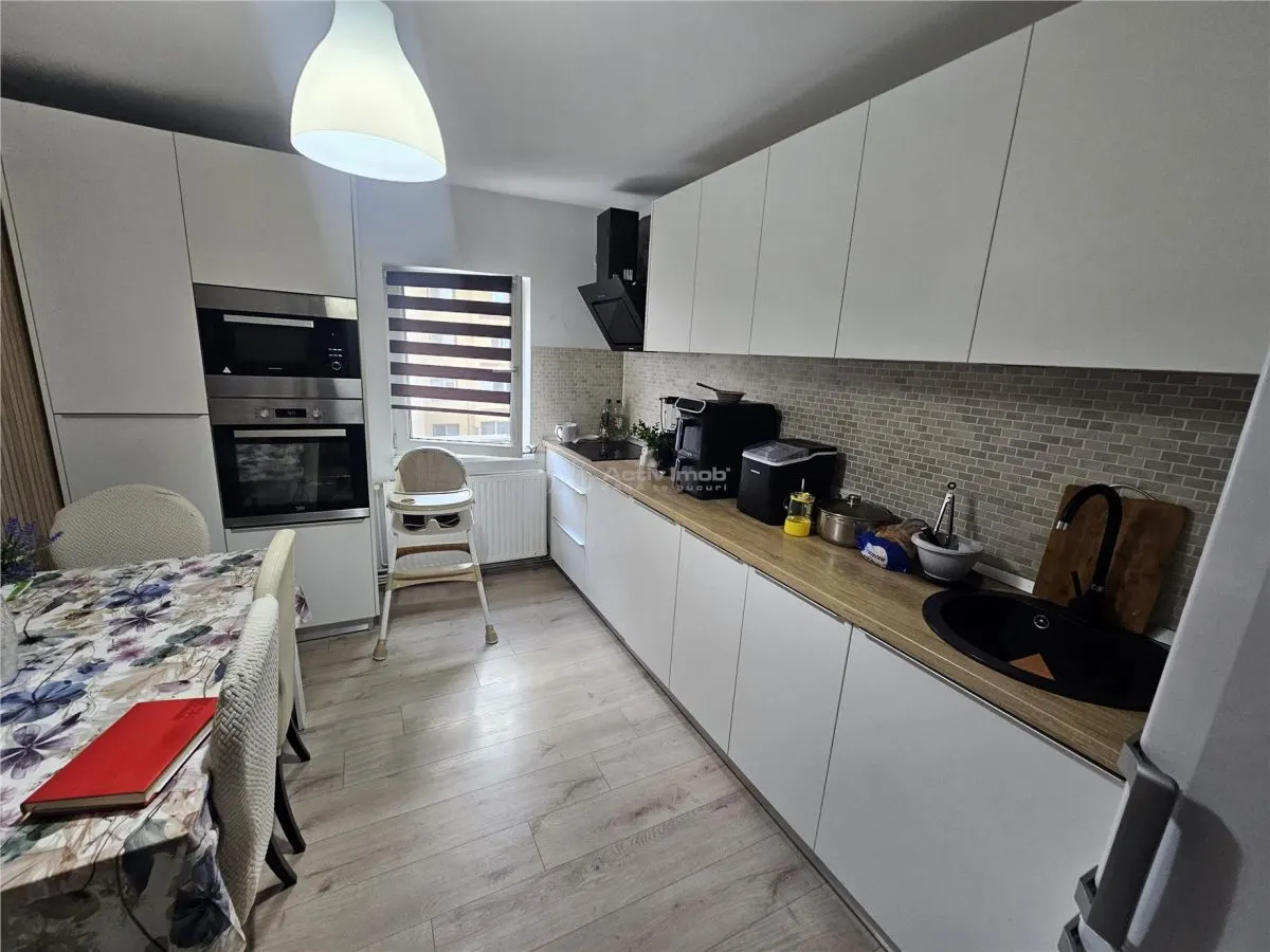 Reşiţa, Apartamento 3 Dormitorios, Amueblado y Equipado, Micro 4 - foto 18