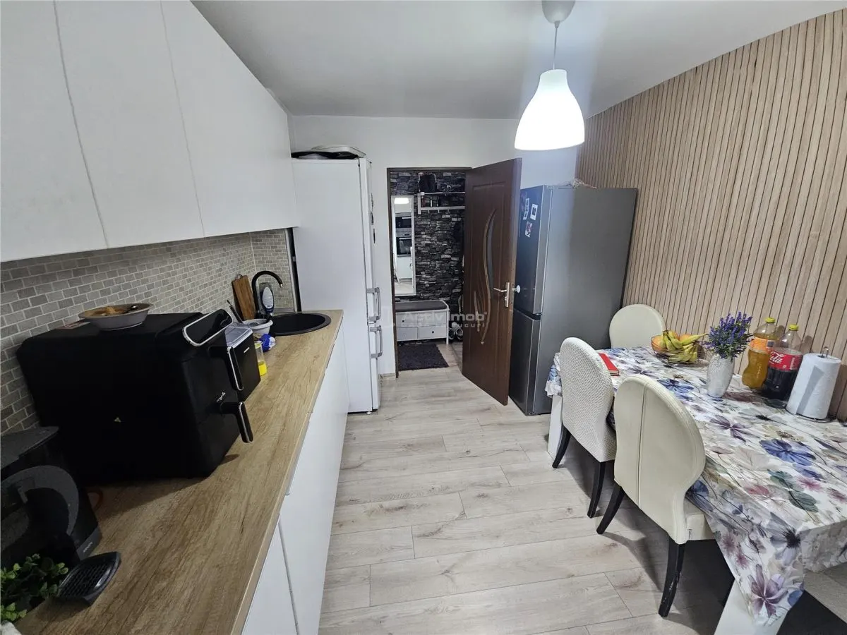 Reşiţa, Apartamento 3 Dormitorios, Amueblado y Equipado, Micro 4 - foto 7