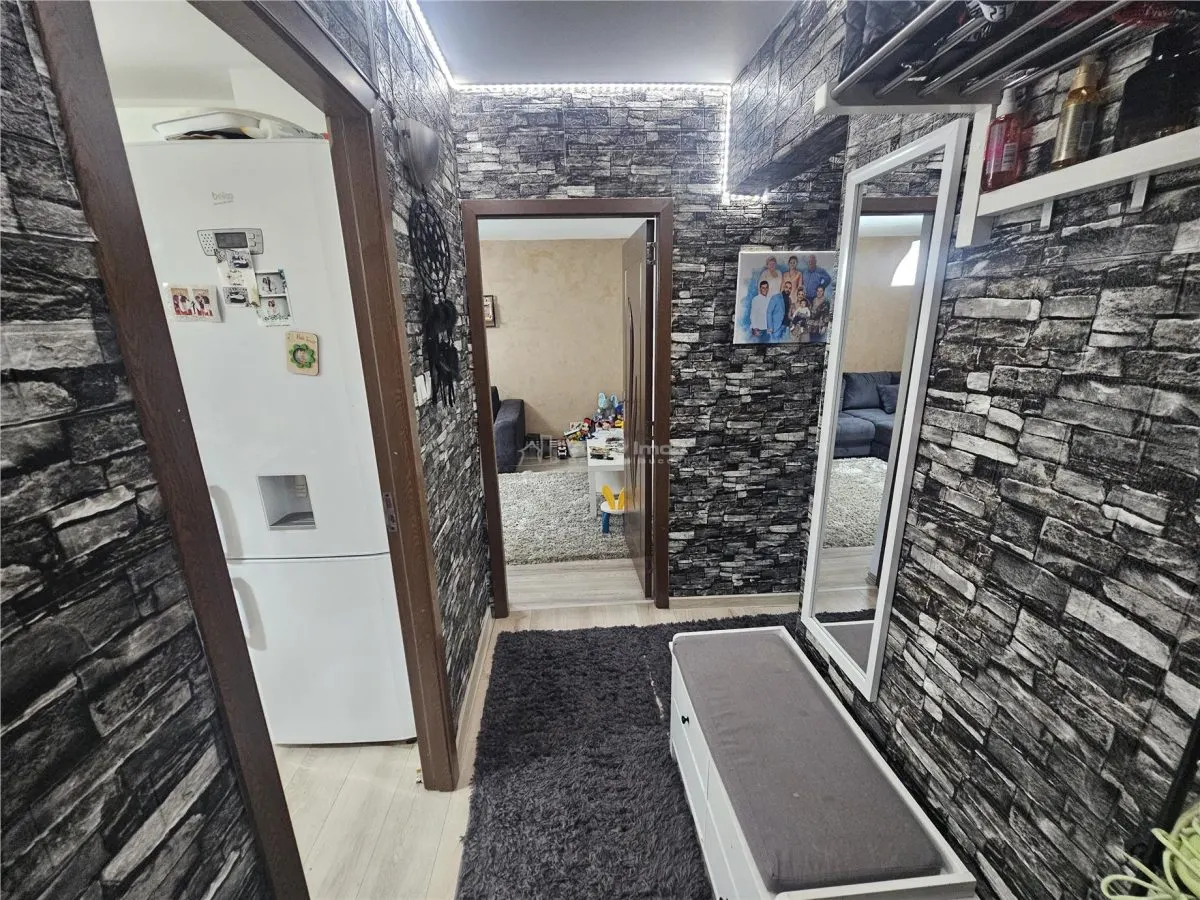 Reşiţa, Apartamento 3 Dormitorios, Amueblado y Equipado, Micro 4 - foto 9