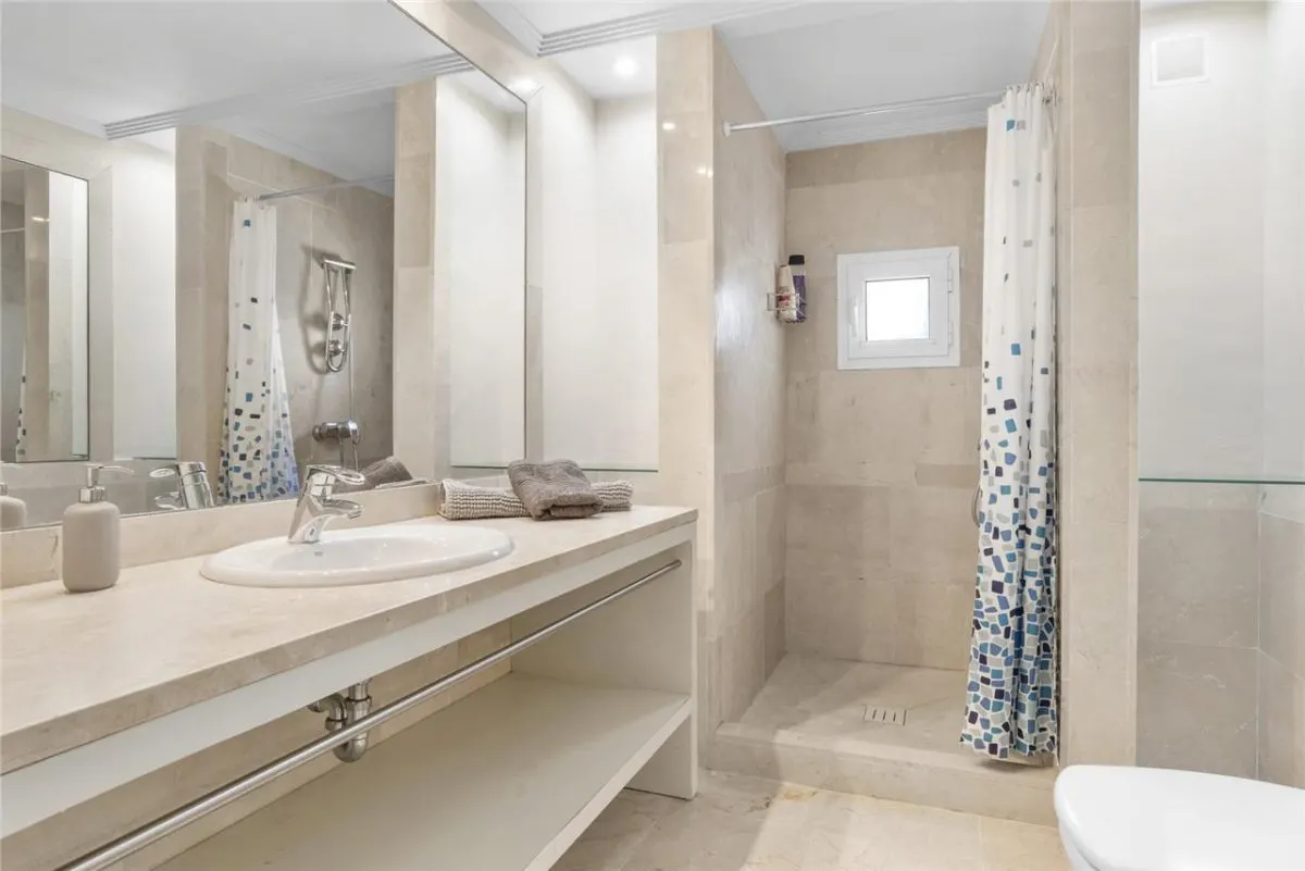 Vila de vanzare in Malaga - foto 14