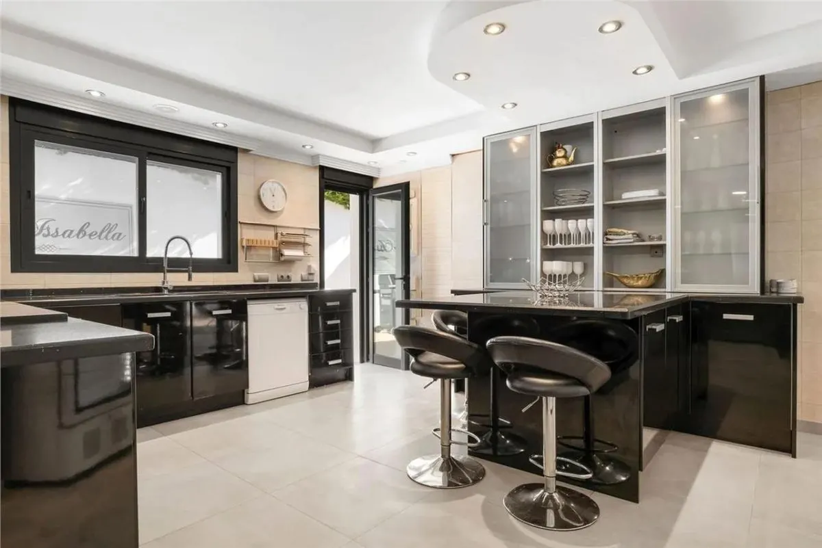 Villa en Venta en Malaga - foto 9